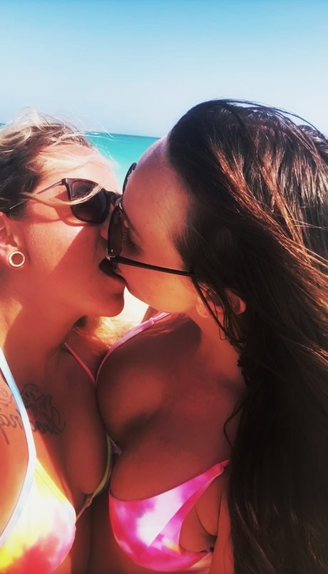 Gizzy amp amp Gabby nudes star images