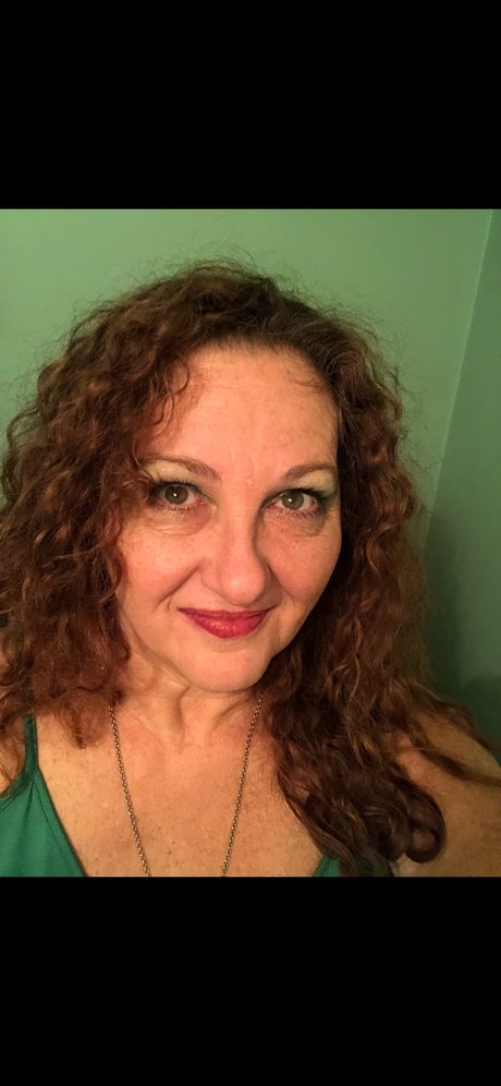 LifeIsGood model top gallery