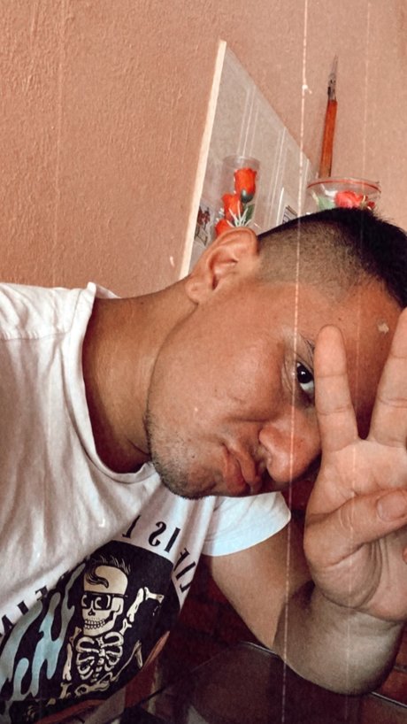 hemes 220 nice model photo