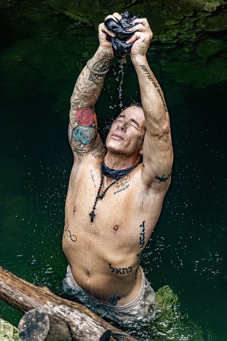 Fernando Carrillo pornstar nude image