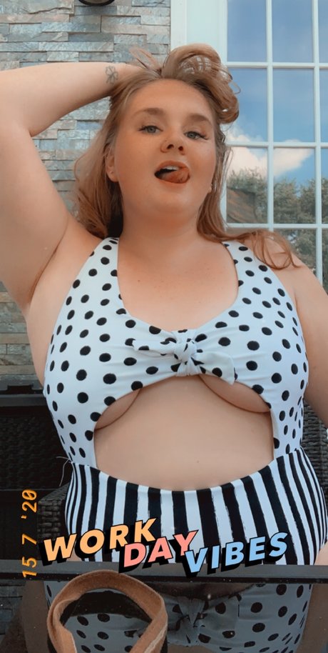 Felisha star top image