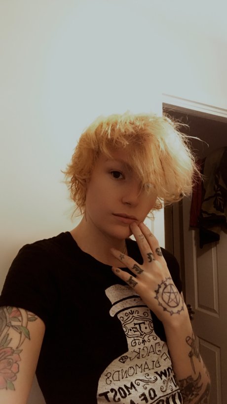 Angel the unknown model gallery