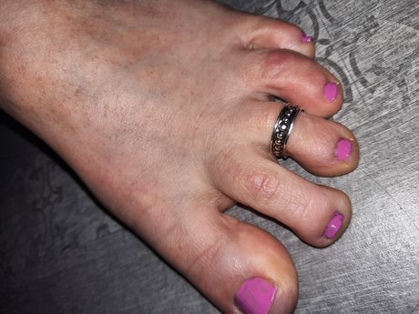 Lora Feet_ xxx actress gallery