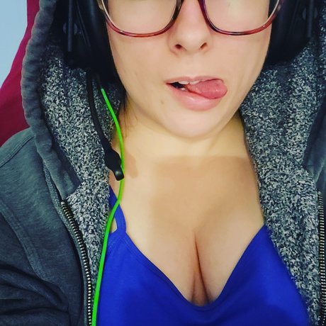 OneAndOnlyMelxo free model naked picture