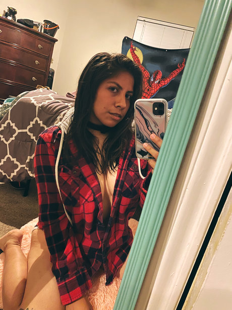 Mitchie nude actress img