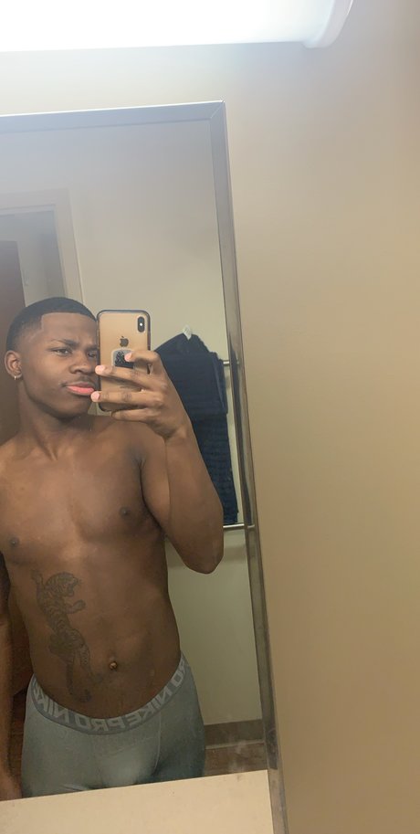 Tusi nudes model pics