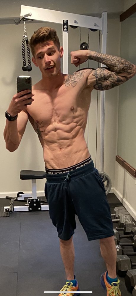 Ivan Hungry model hd img