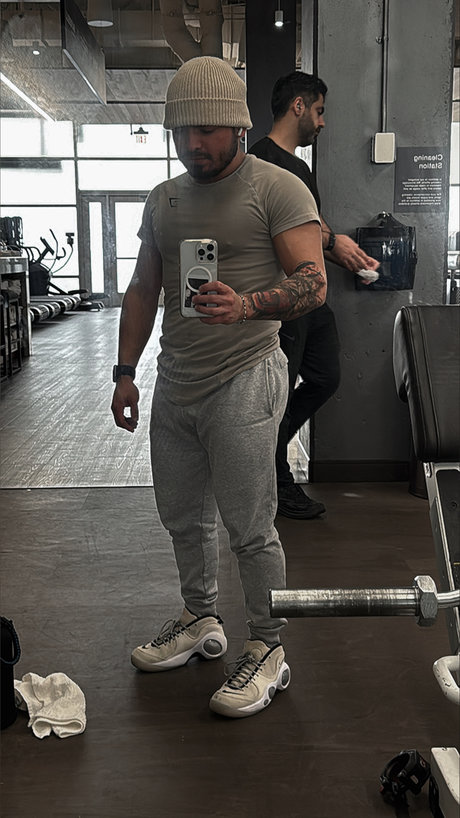 Latino top model image