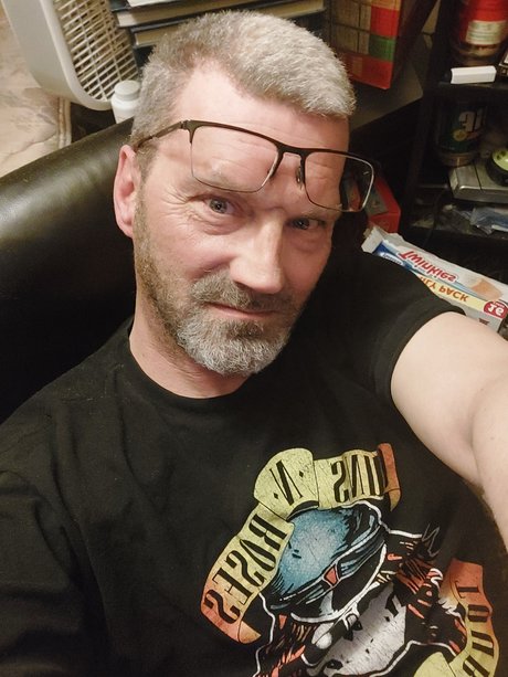 Gunner star adult photo