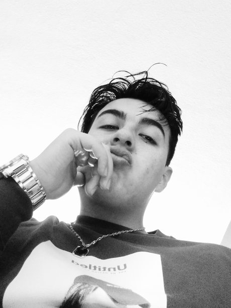 Mauro2833 naked model image