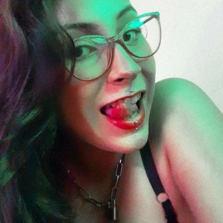 Isabel Santos hd star image