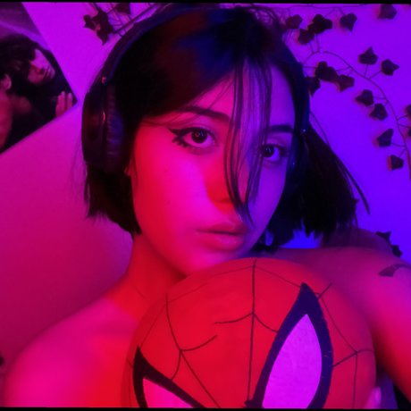 Irizaneth model naked image