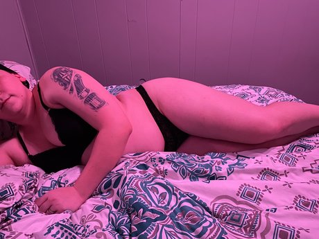 Brooke Brown nice actress photo