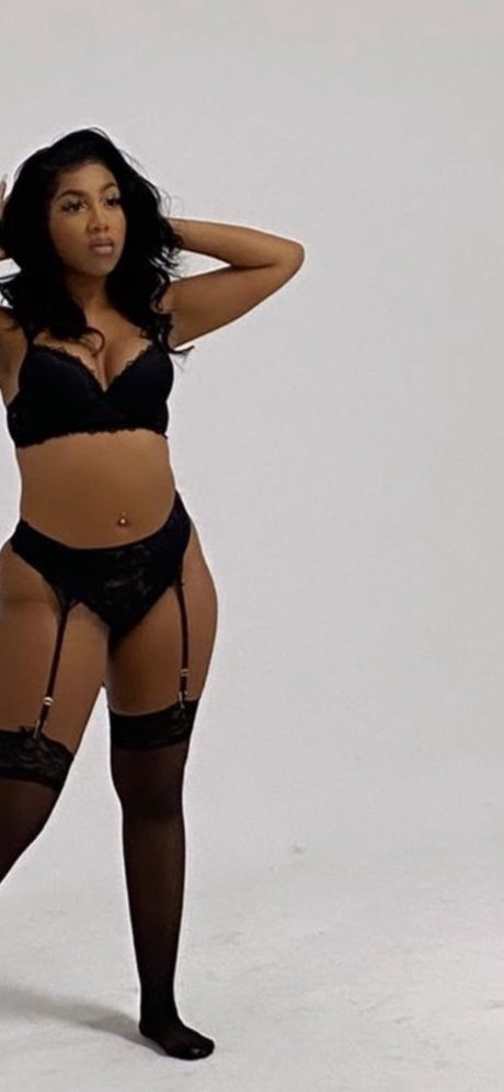 The youngest DON_ model exclusive galleries