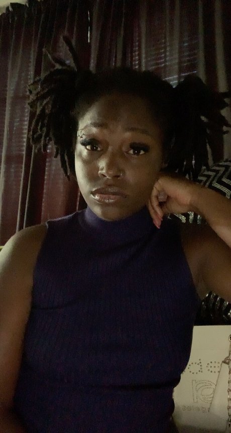 Dread head Nyah xxx star image