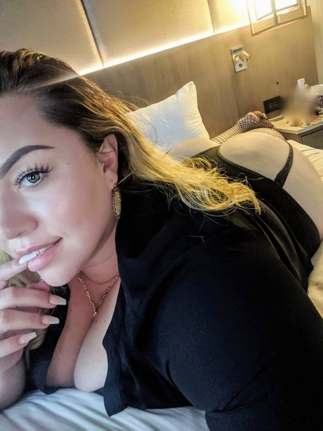 Sariyah hd pornstar img