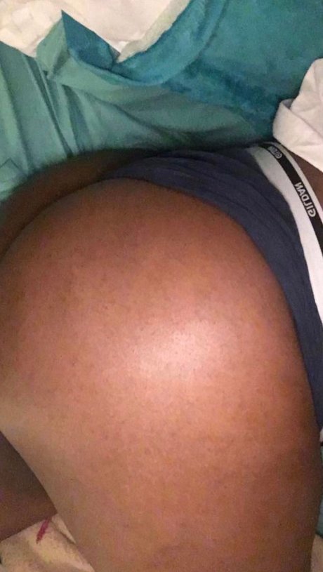 Mr Cakes_ erotic actress pic