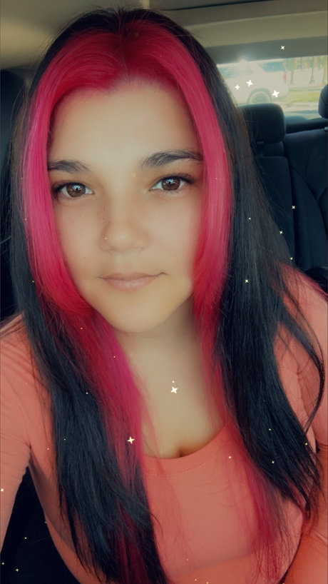 Lilnic91 sexy actress photo