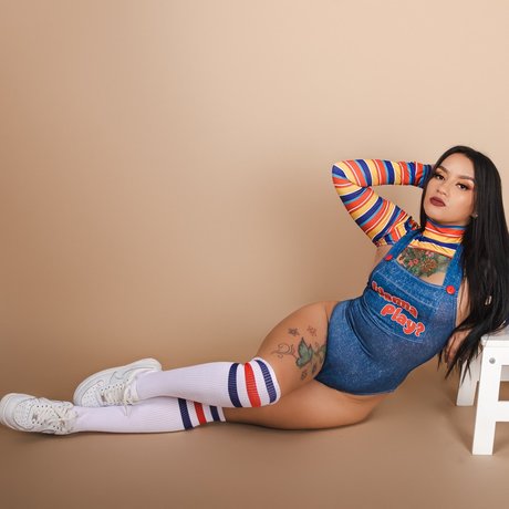 Hottiedoll nude pornstar photo