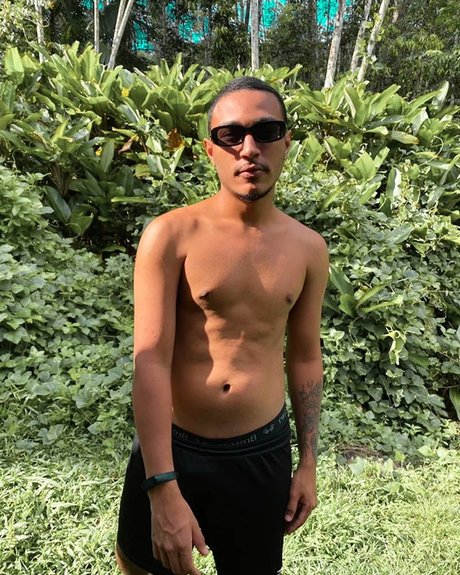 Gabriel Farias_ hot actress pics