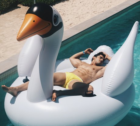 Xclusive Boy Free model naked galleries