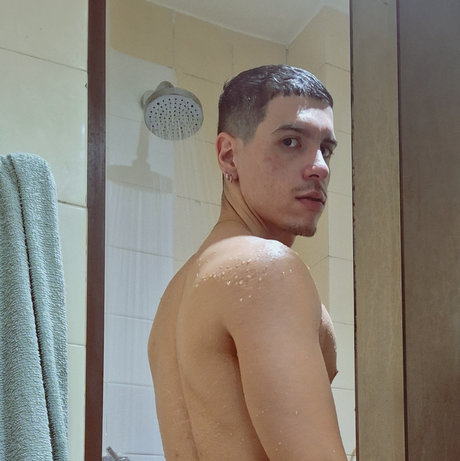 j0a000101 model erotic galleries