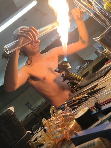 Glass Peepshow star free pictures