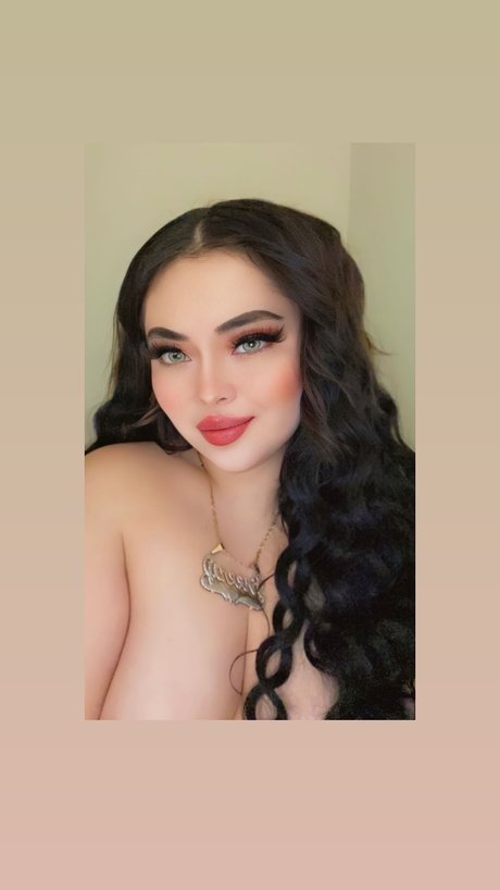 Officialcinnabone pornstar erotic photo