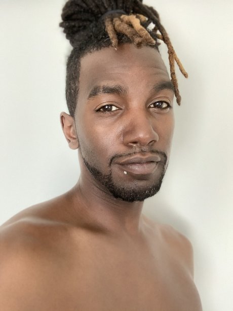 InFamouS DexXx xxx pornstar photos