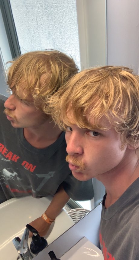 Paddy Wood model nice images