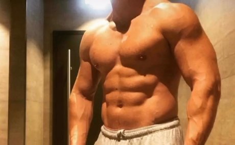 XXLBeastm star high quality pics