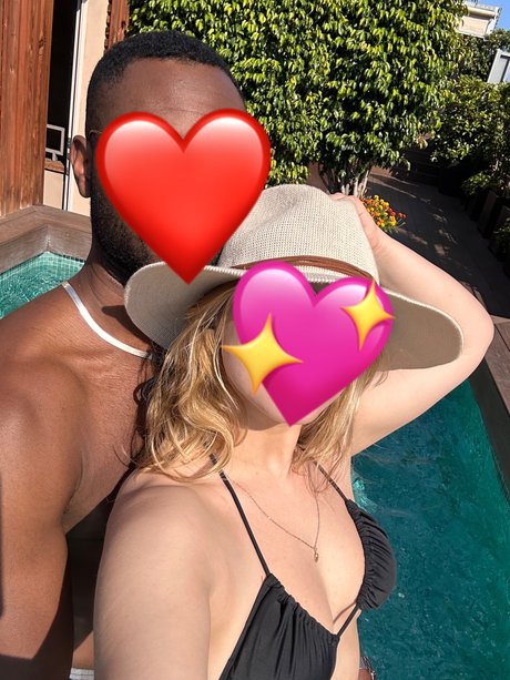 honey s hottest_ model adult pics