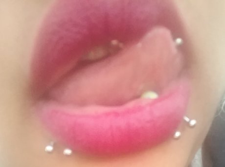 GT QUEENN model sexy image