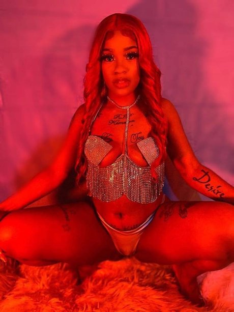 Monaa Lisaa pornstar pretty archive