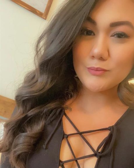 Julia Lauren pornstar nudes pictures