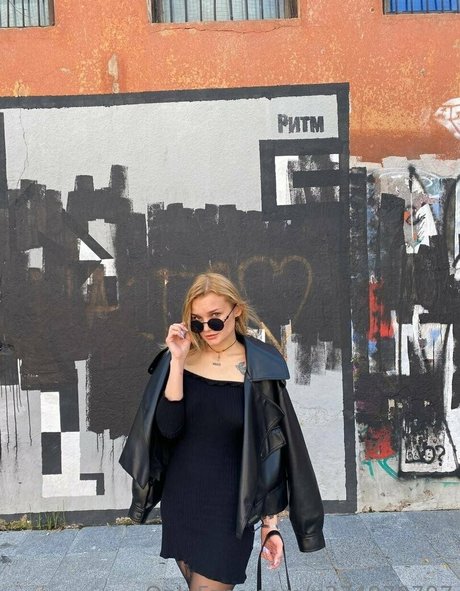 amberfoxyyy star art photo