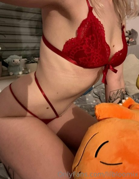 lilbloomix nice actress pics