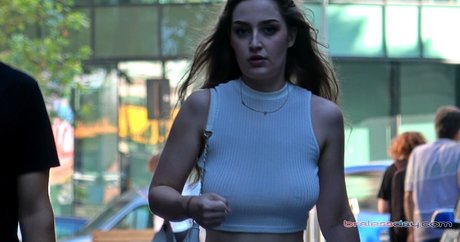 Candid Bralessday hot model img