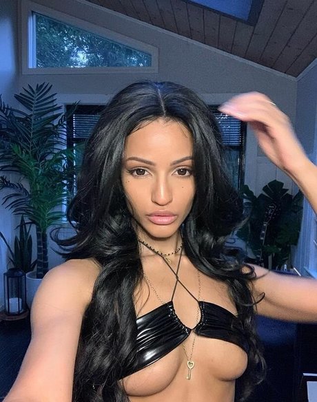 Jayecarrero actress photos