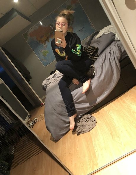 Fooya model beautiful photos