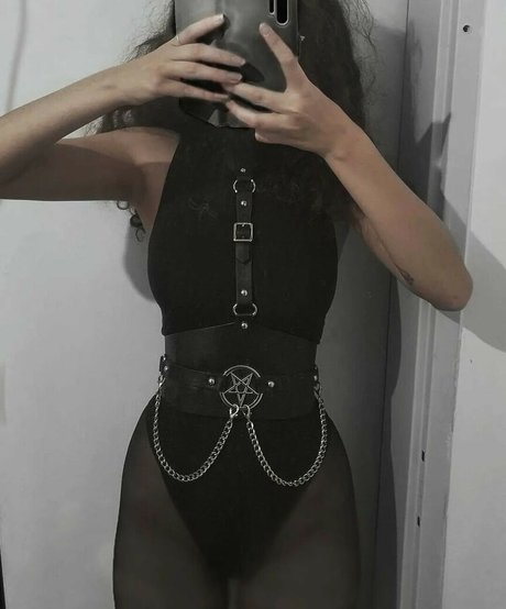 Nico Aro nude actress pictures