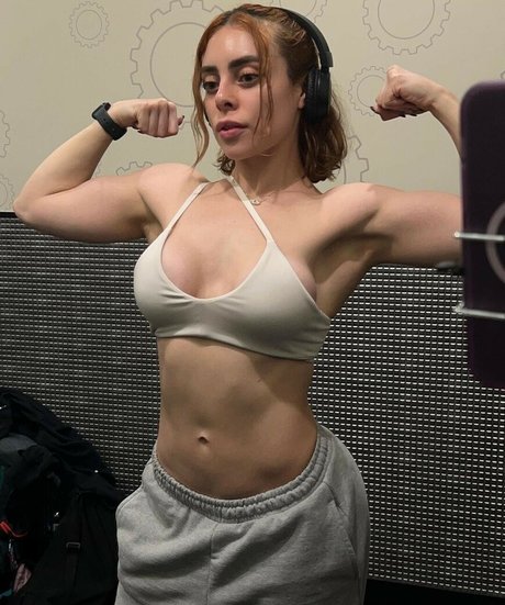 Aranzasinte sexy star photos