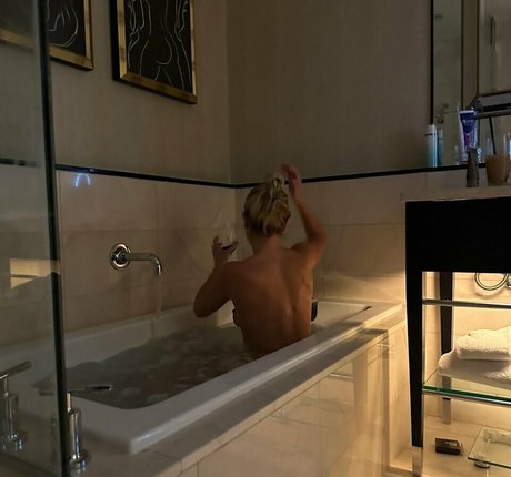 Allyyyrose nice pornstar gallery