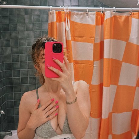 Fvckseaworld star art gallery