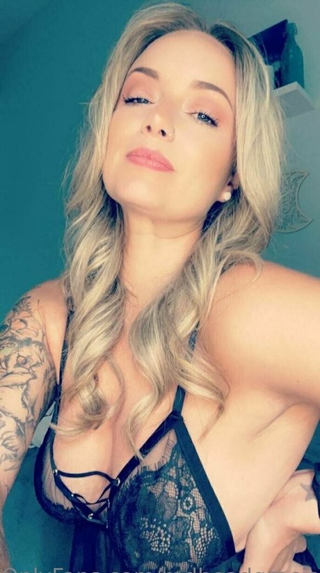 redheadgraciefree model hot images