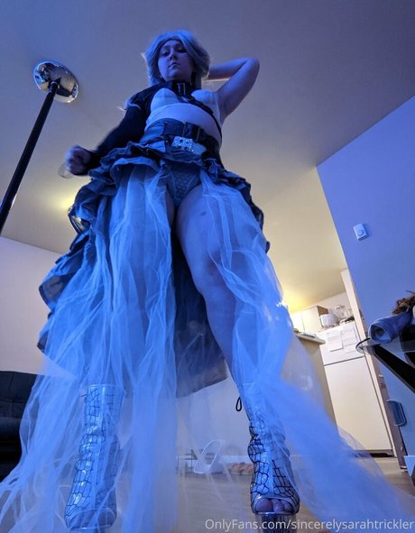 sincerelysarahtrickler sexy star image