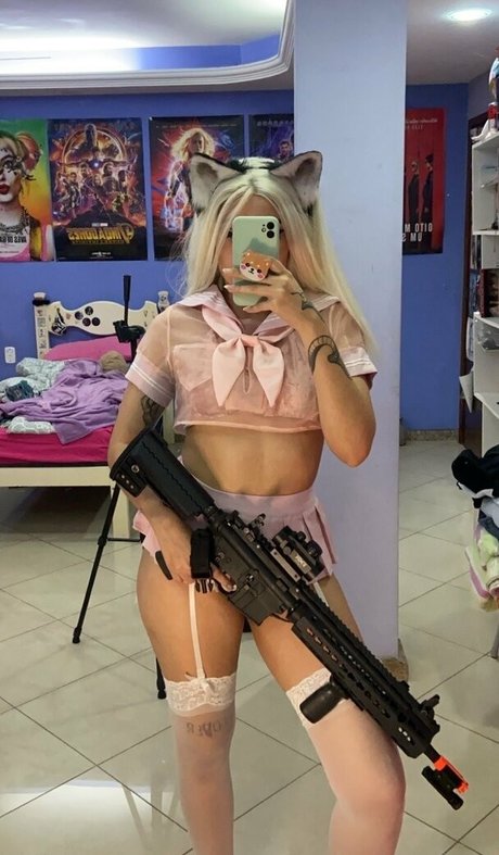 mayhemandbacon nice model image