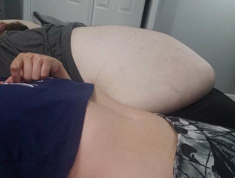 femalefeederheaven model naked galleries