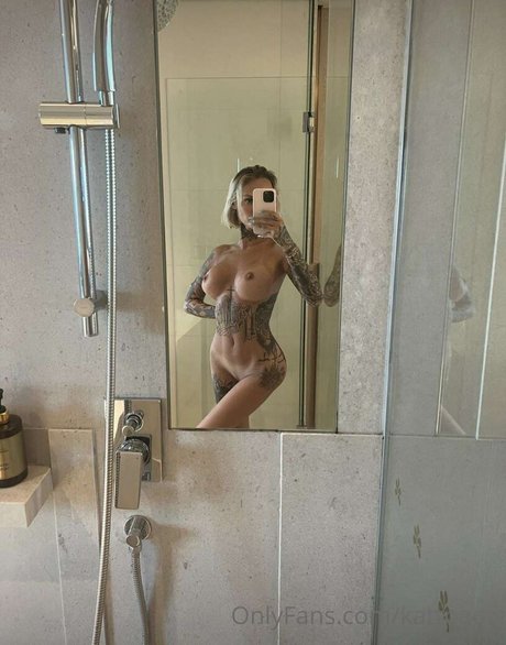 Kattpaow hot star image