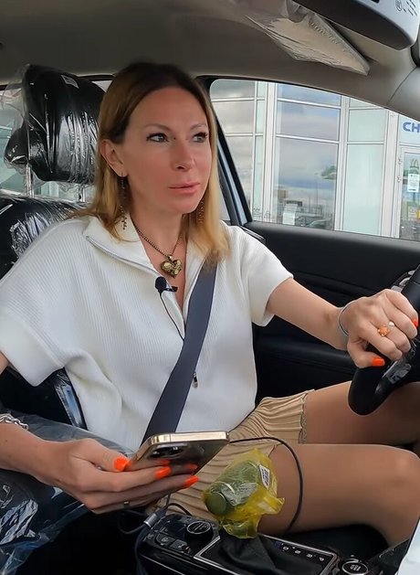 Lisa Rulit perfect star archive